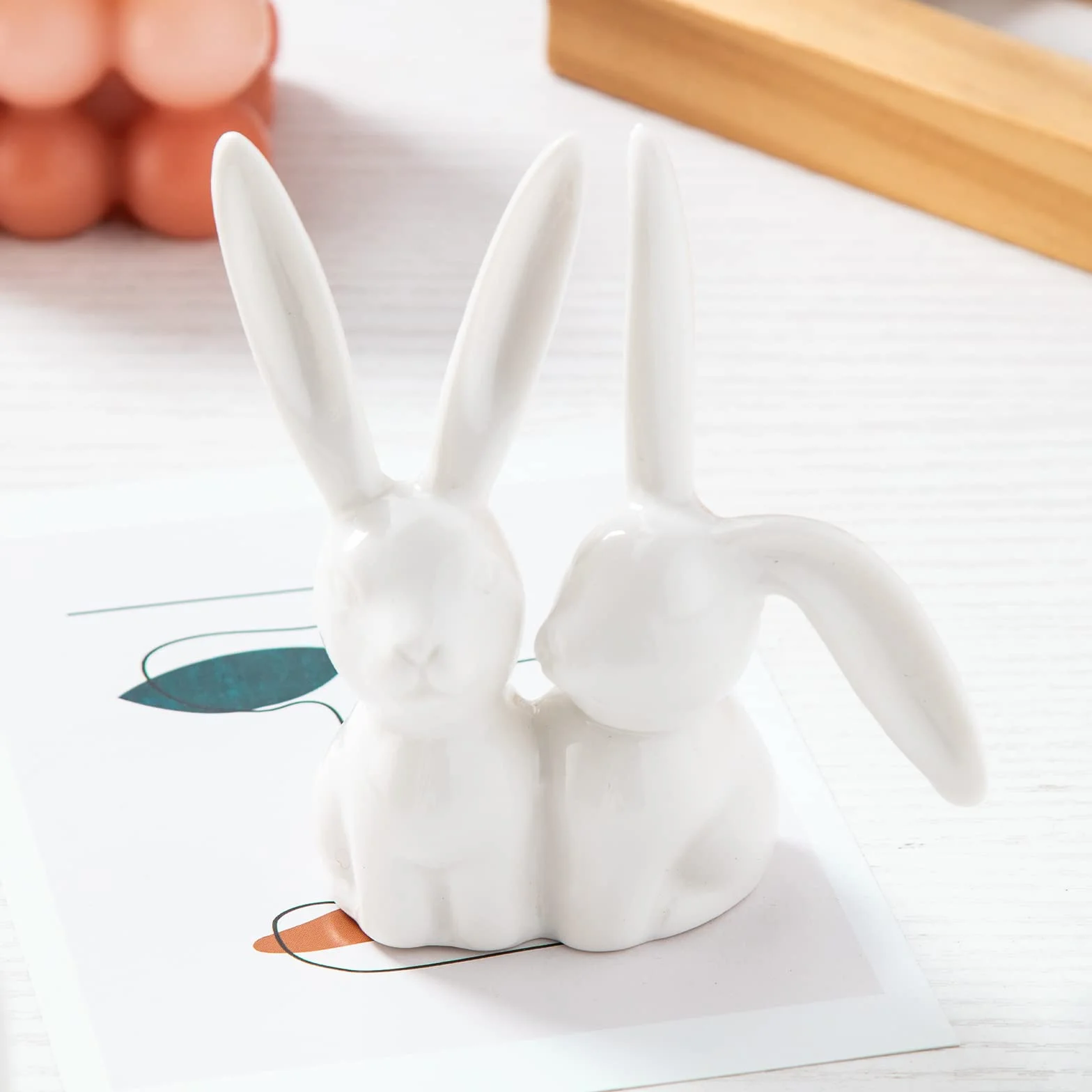 Yundu Ceramiczny uchwyt na biżuterię z królikiem, stojak na pierścionek zaręczynowy, stojak na biżuterię, uroczy wystrój pokoju preppy, urocze prezenty dla kobiet