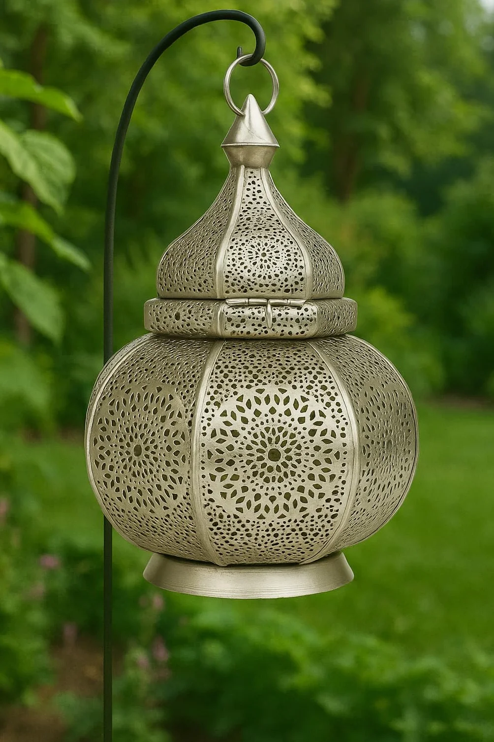 Marokańska latarnia metalowa ogrodowa 30 cm srebrna