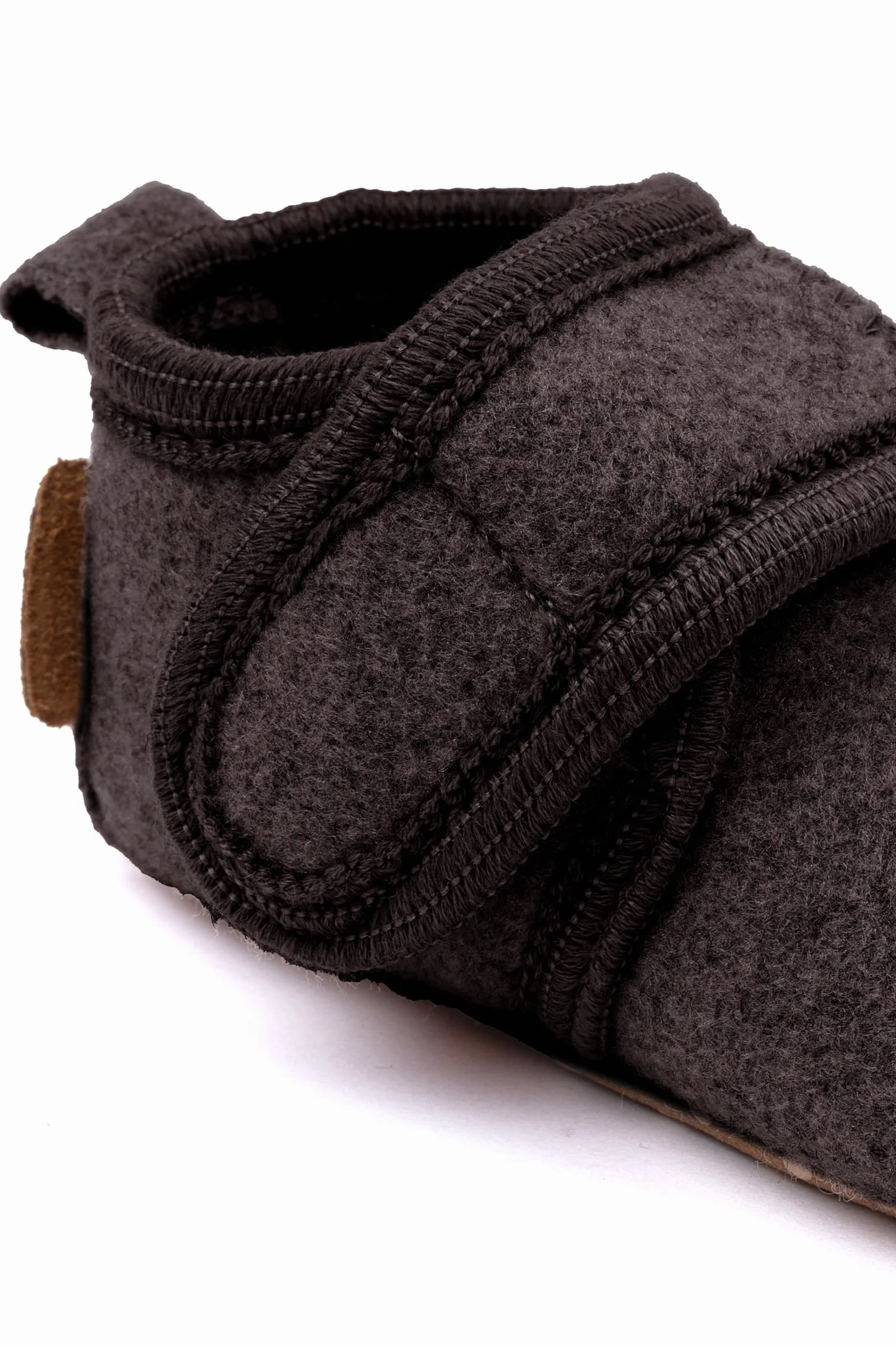 Mikk-line Dziecięce buty do raczkowania, miękkie buty do nauki chodzenia z antypoślizgową podeszwą z imitacji zamszu, ciepłe kapcie z filcu dla chłopców i dziewczynek, idealne dla dzieci w wieku 0-48