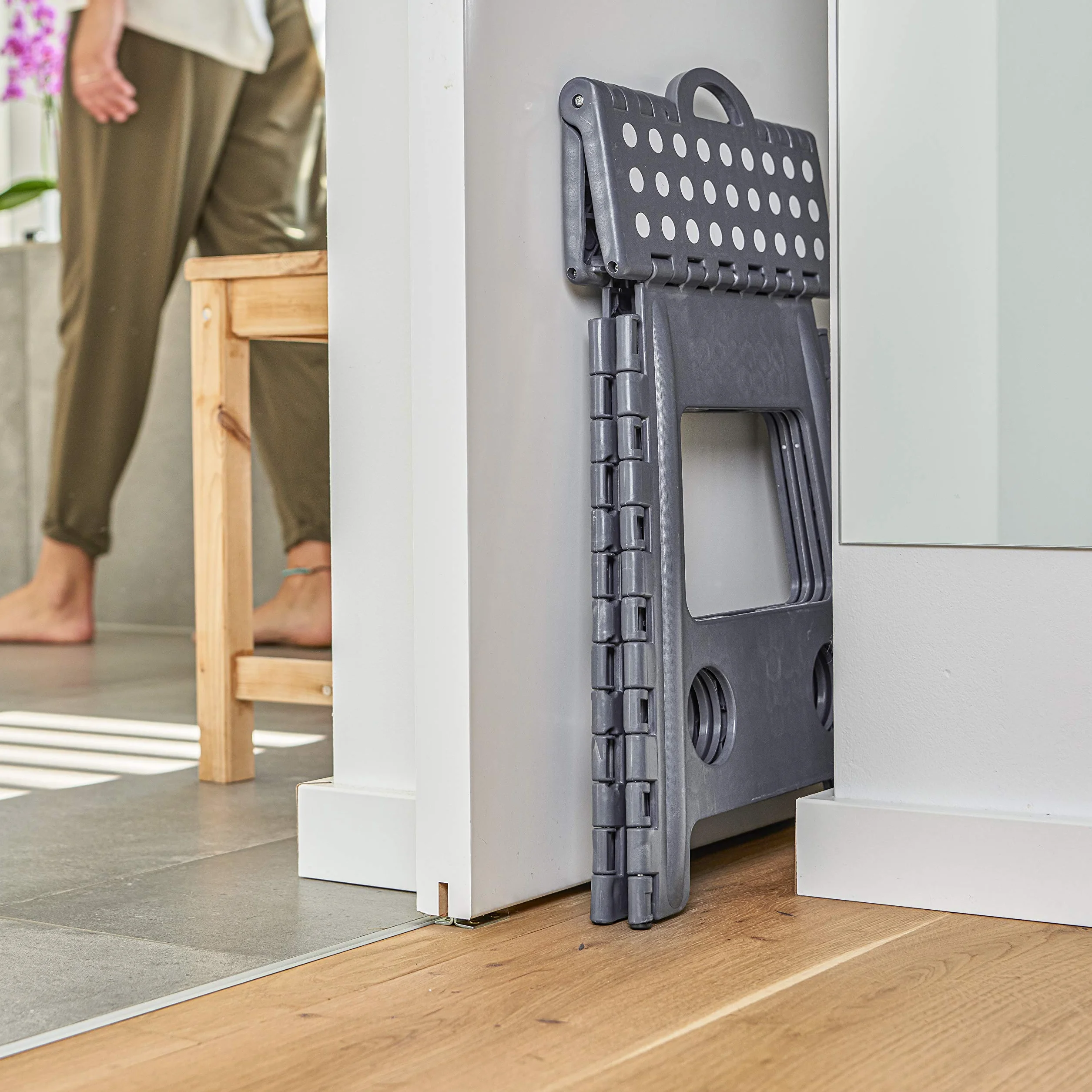 Zeller Składany Stołek Premium 150 kg 38,5 x 31,5 x 39 cm Antracyt