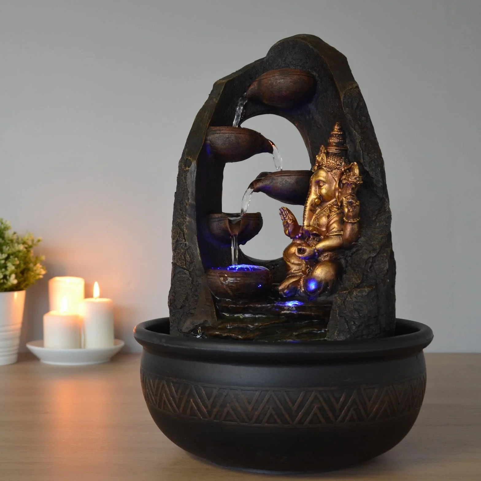 Budda Ganesh fontanna wewnętrzna z kolorowym światłem LED - dekoracja Feng Shui Zen - wspornik łóżka - wys. 40 cm - Mystic Zen'light