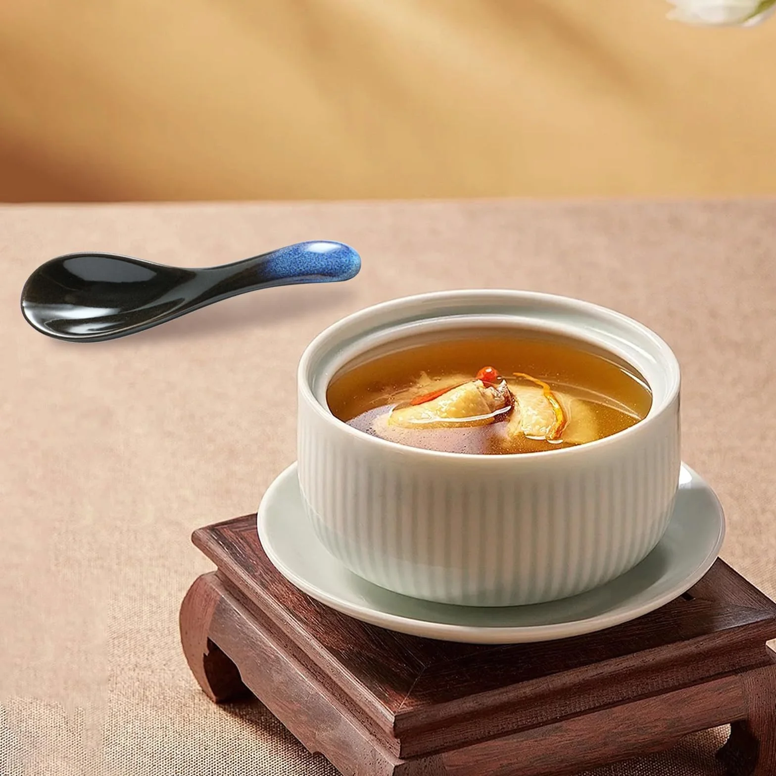 Japońskie niebieskie ceramiczne łyżki do zupy ramen, porcelanowe chińskie łyżki retro, zestaw 2 sztuk