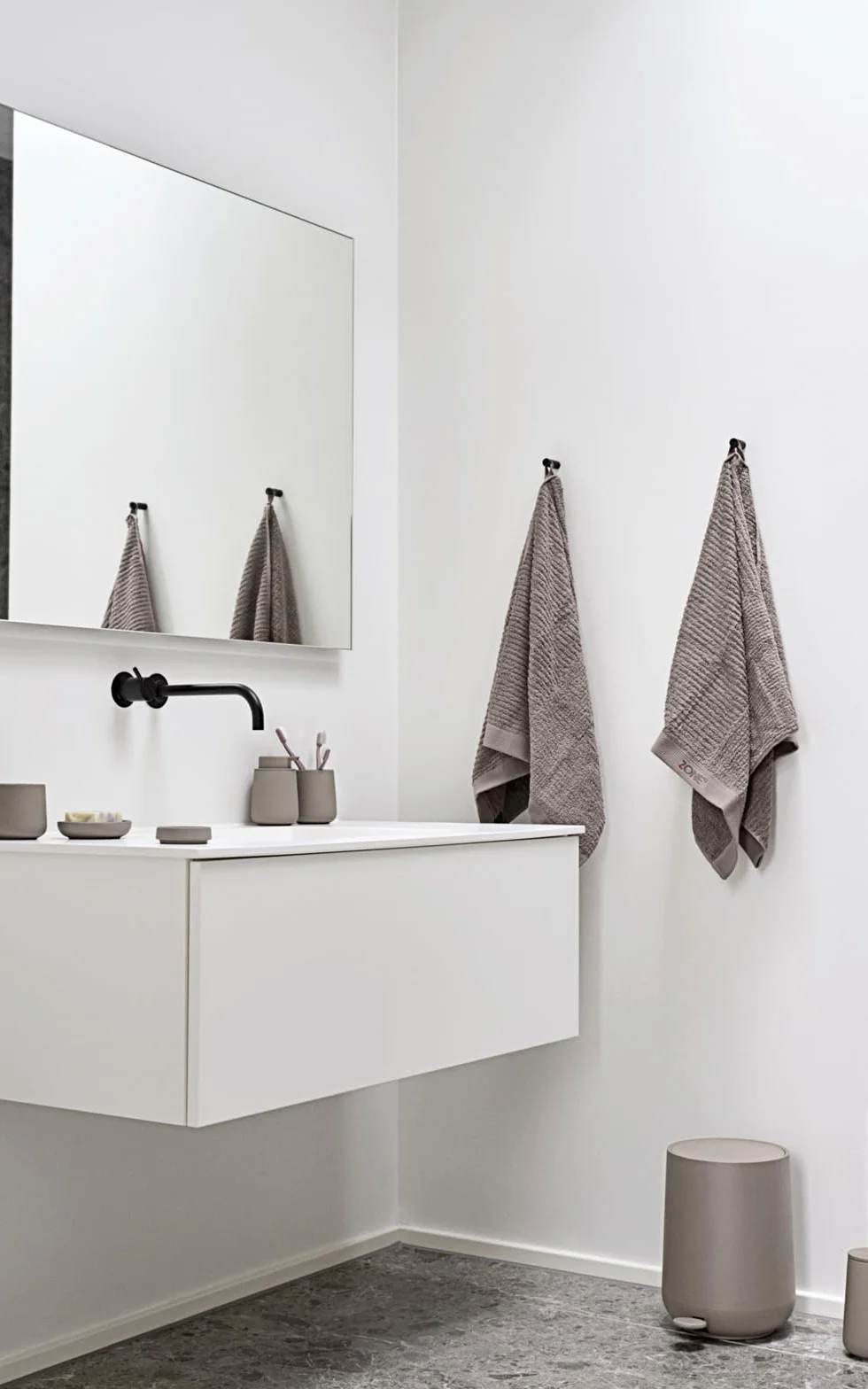 Zone Denmark Nova Kosz na pedał 20,5x23,5 cm 3 litr Taupe
