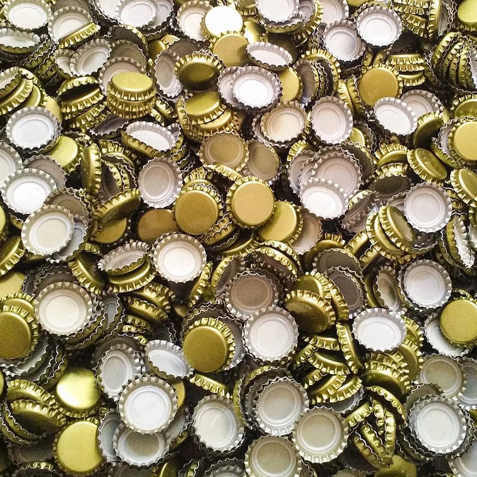 Crown Caps,kapsle do butelek piwa,opakowanie 100 sztuk, idealne do warzenia piwa w domu,wysokiej jakości metalowe kapsle do butelek,używaj z zakrętką do butelek/młotkiem do warzenia piwa