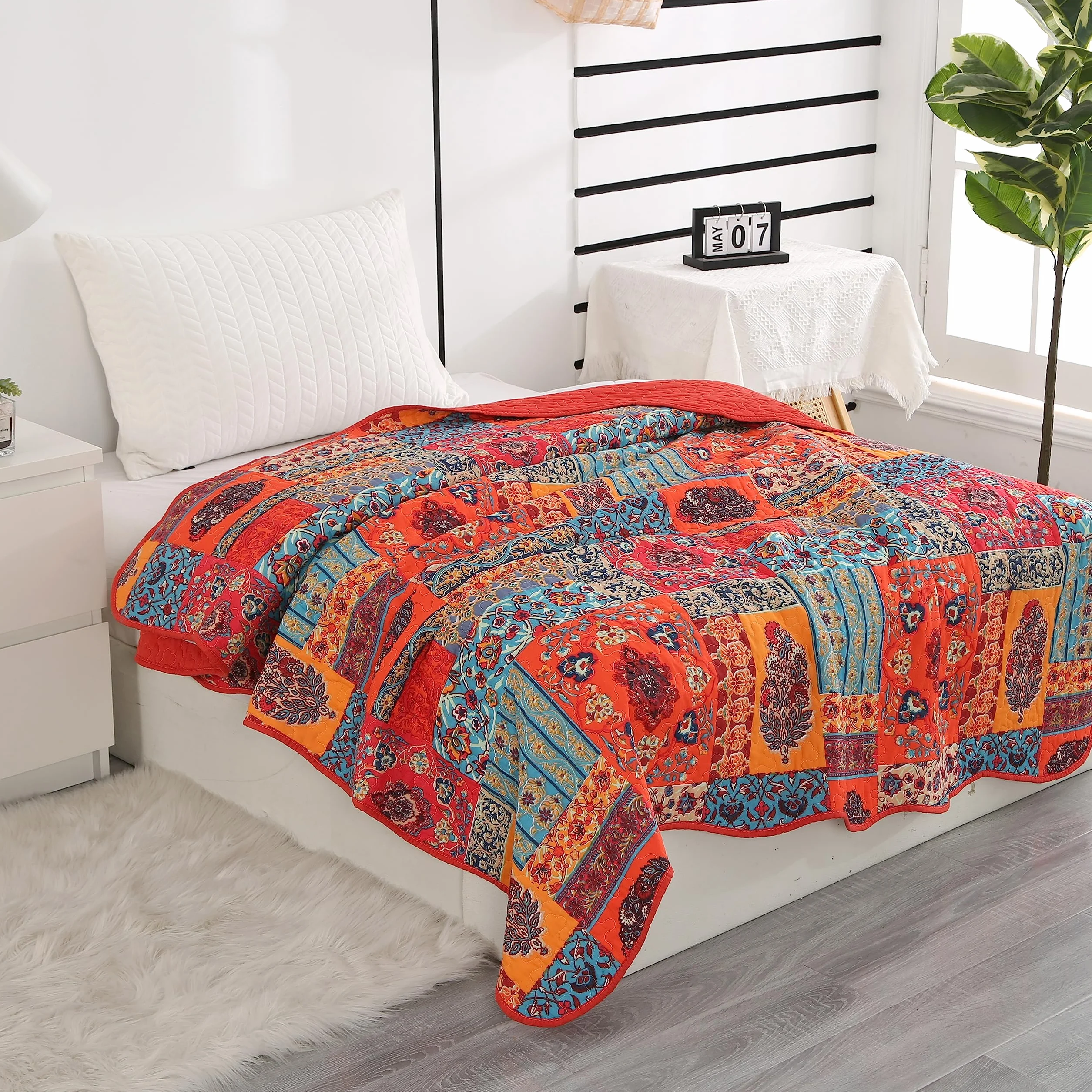 Qucover Pojedyncze narzuty na łóżko bawełniana mikrofibra patchworkowa 150 x 200 cm pikowane pomarańczowe niebieskie