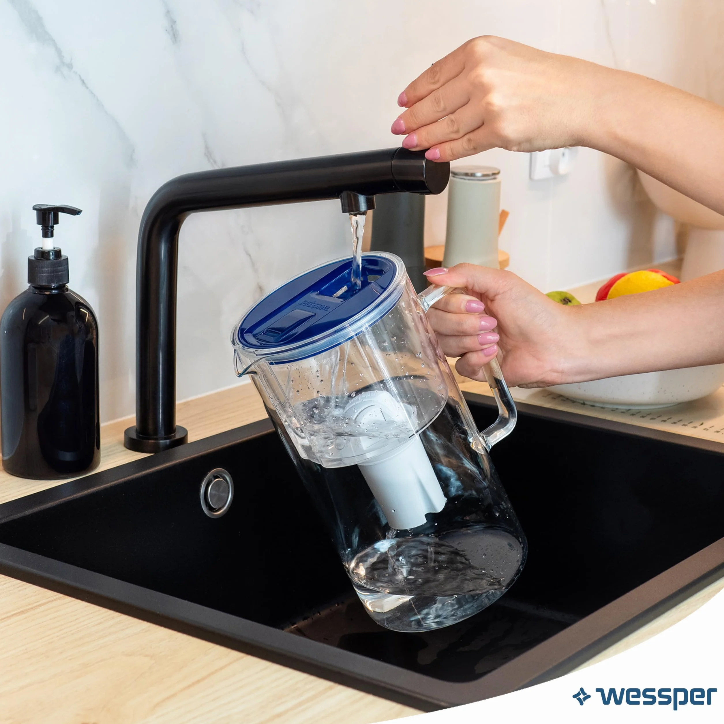Wessper Dzbanek z filtrem do wody 3,3 l z licznikiem wymiany filtra, niebieski