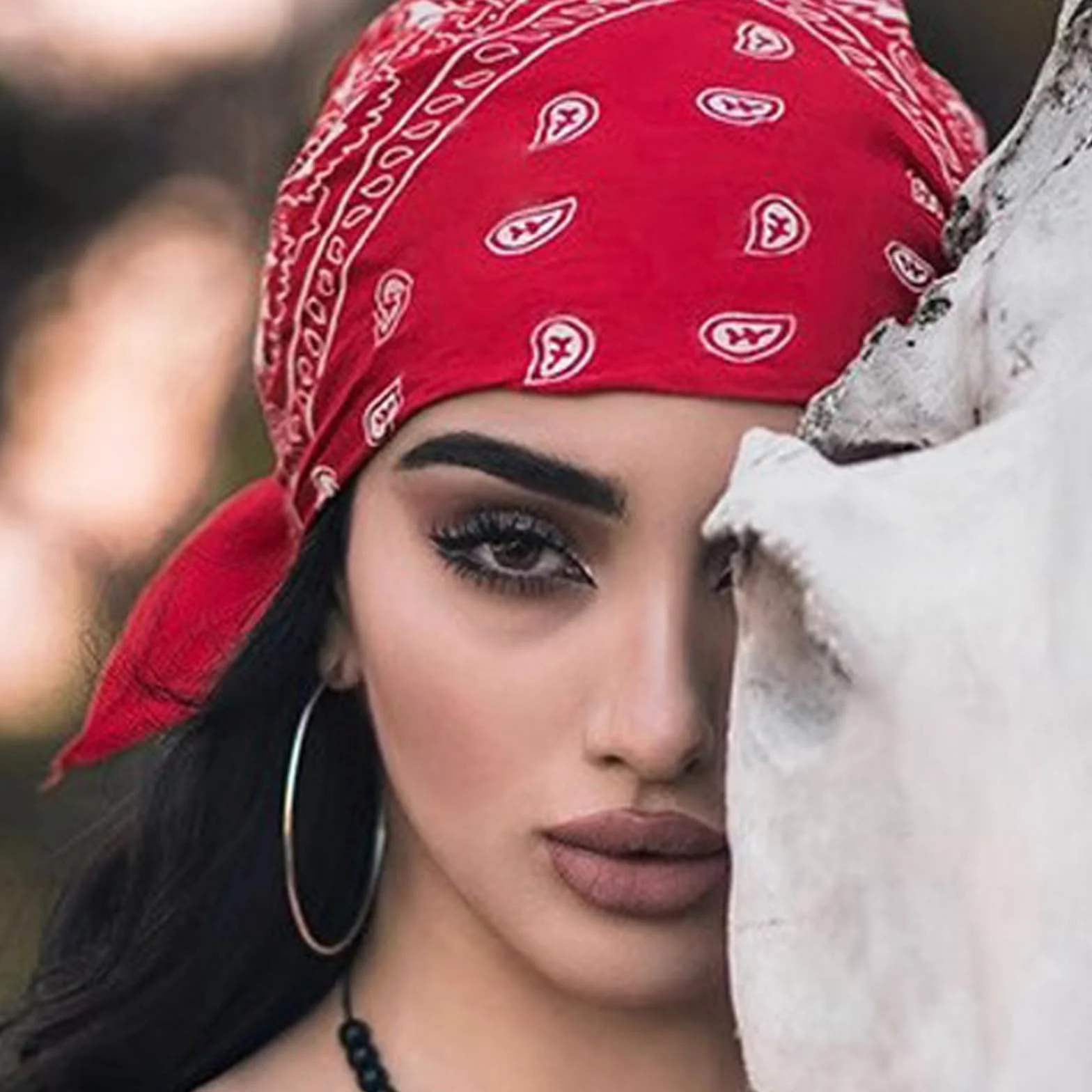 10 paczek bawełnianych bandan kowbojskich, chusta do gry w karty, jedwabny szal mulbery, chłodząca maska na twarz, uniseksowa ocieplacz na szyję dla dorosłych, szalik i bandana w jednym (54x54cm