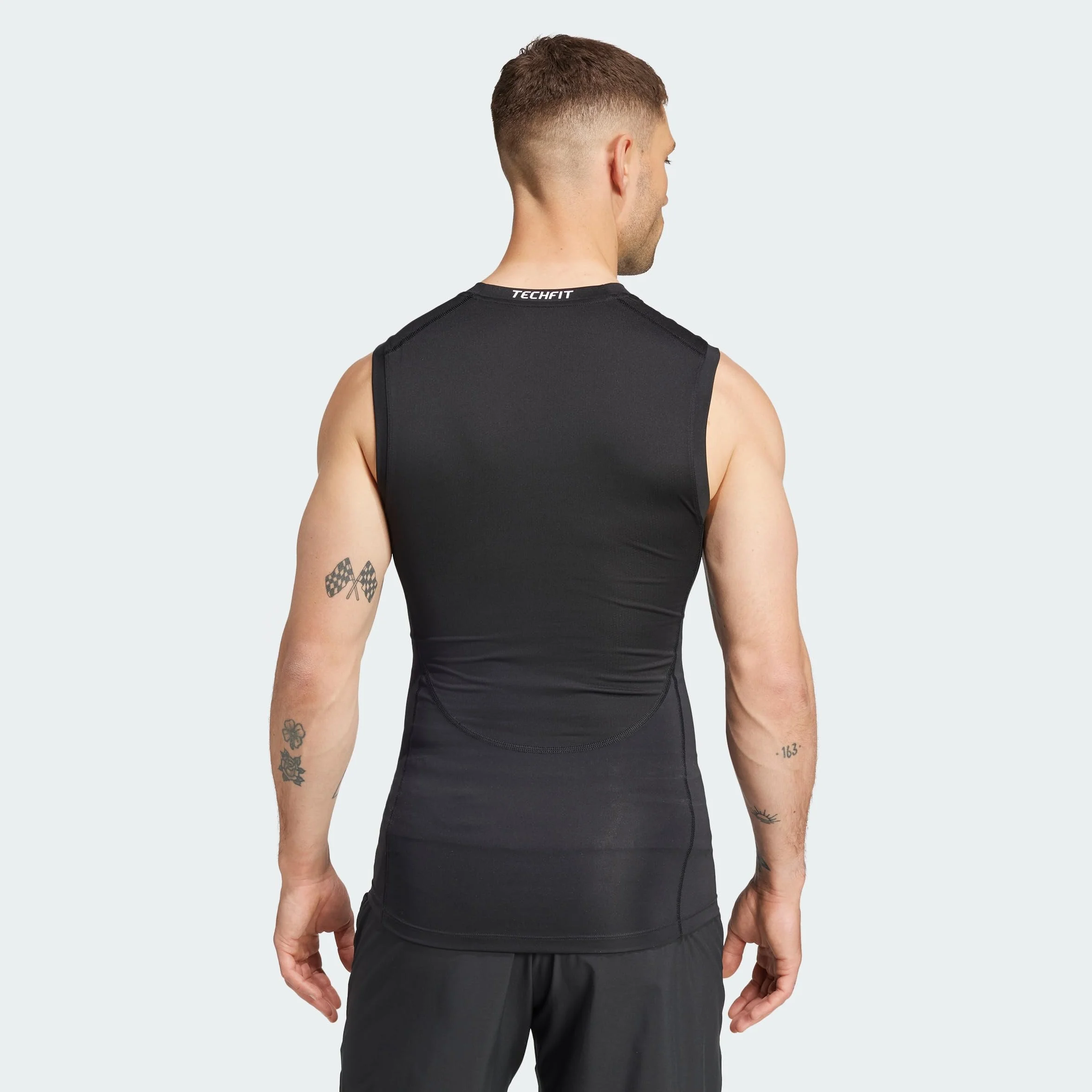 adidas Mężczyźni TECHFIT COMPRESSION TRAINING SLEEVELESS T-SHIRT, Black, L