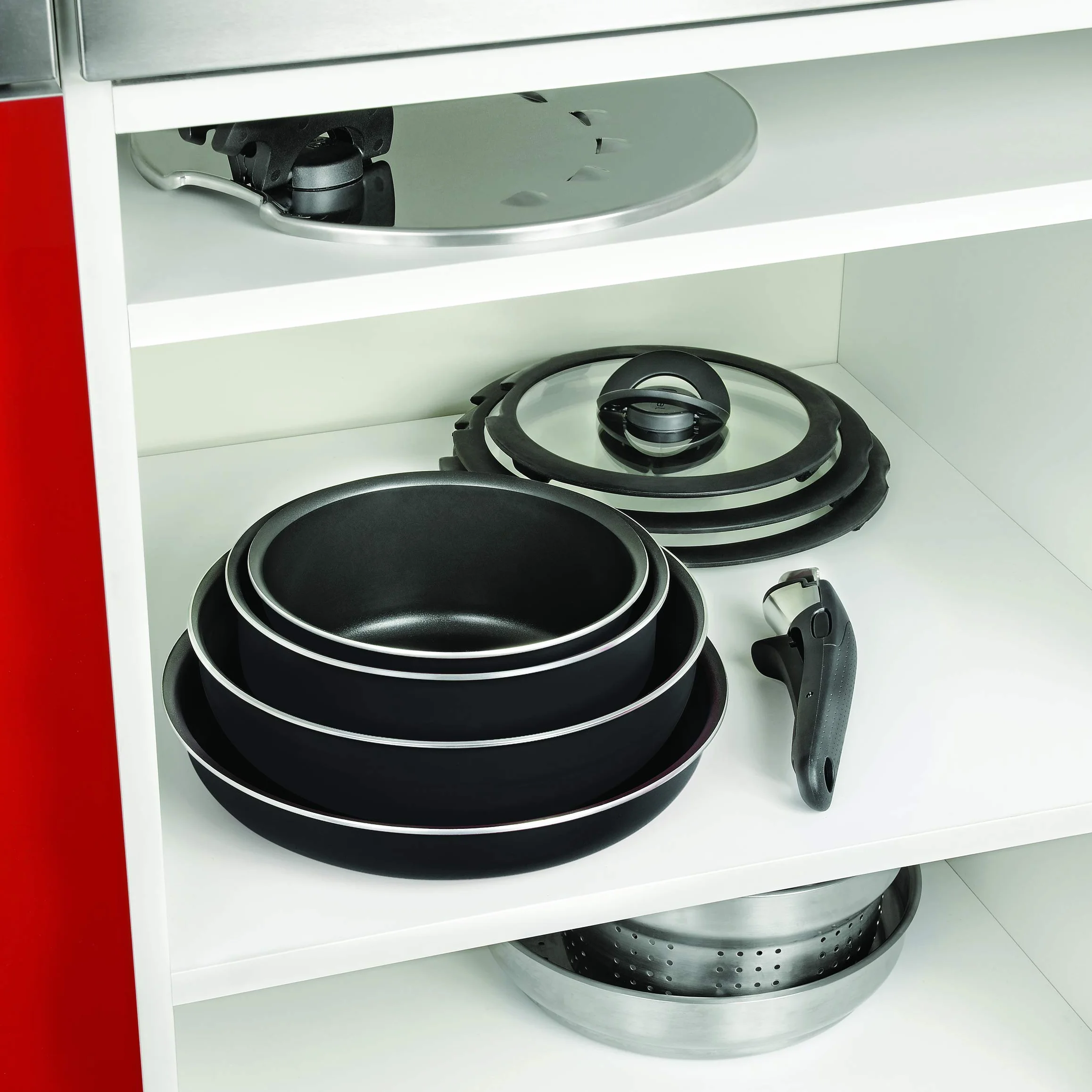 TEFAL INGENIO L9863153, odłączana rączka do wszystkich patelni i garnków z serii Ingenio, wytrzymałość 10 kg, 3 punktowy system bezpieczeństwa, oszczędność miejsca, czarna
