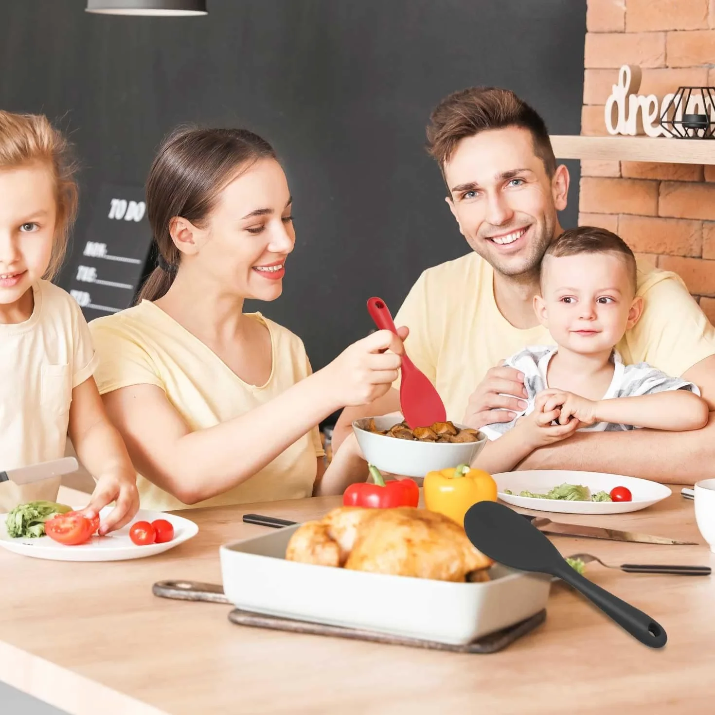 Łyżki silikonowe do serwowania LATRAT 2 sztuki, nieprzywierające, do ryżu, czerwony/czarny