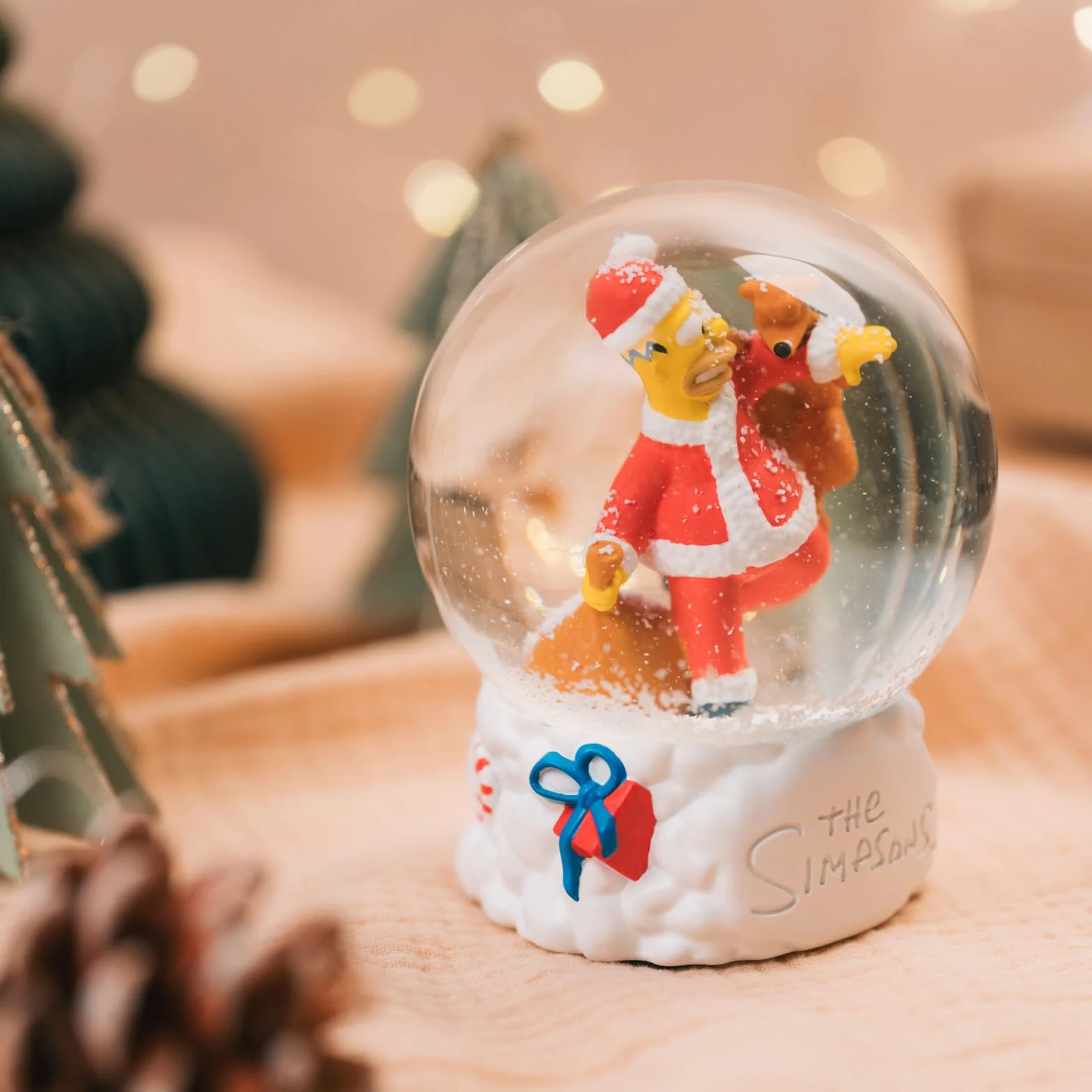 Grupo Erik Snow Globe - The Simpsons Merch | Snow Globes For Adults & For Children | Homer Simpson Gifts For Christmas, The Simpsons Gifts Under 20 Pounds