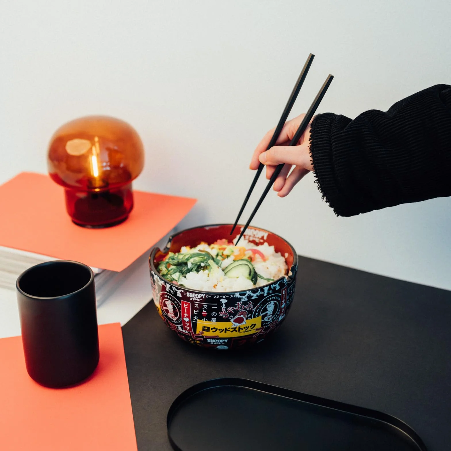 Grupo Erik Ramen Bowl Set With Chopsticks - Snoopy Gifts For Dog Lovers | 31.7 oz - 900 ml, 6.3 x 3.5 inches - 16 x 19 cm Noodle Bowl With Chopsticks