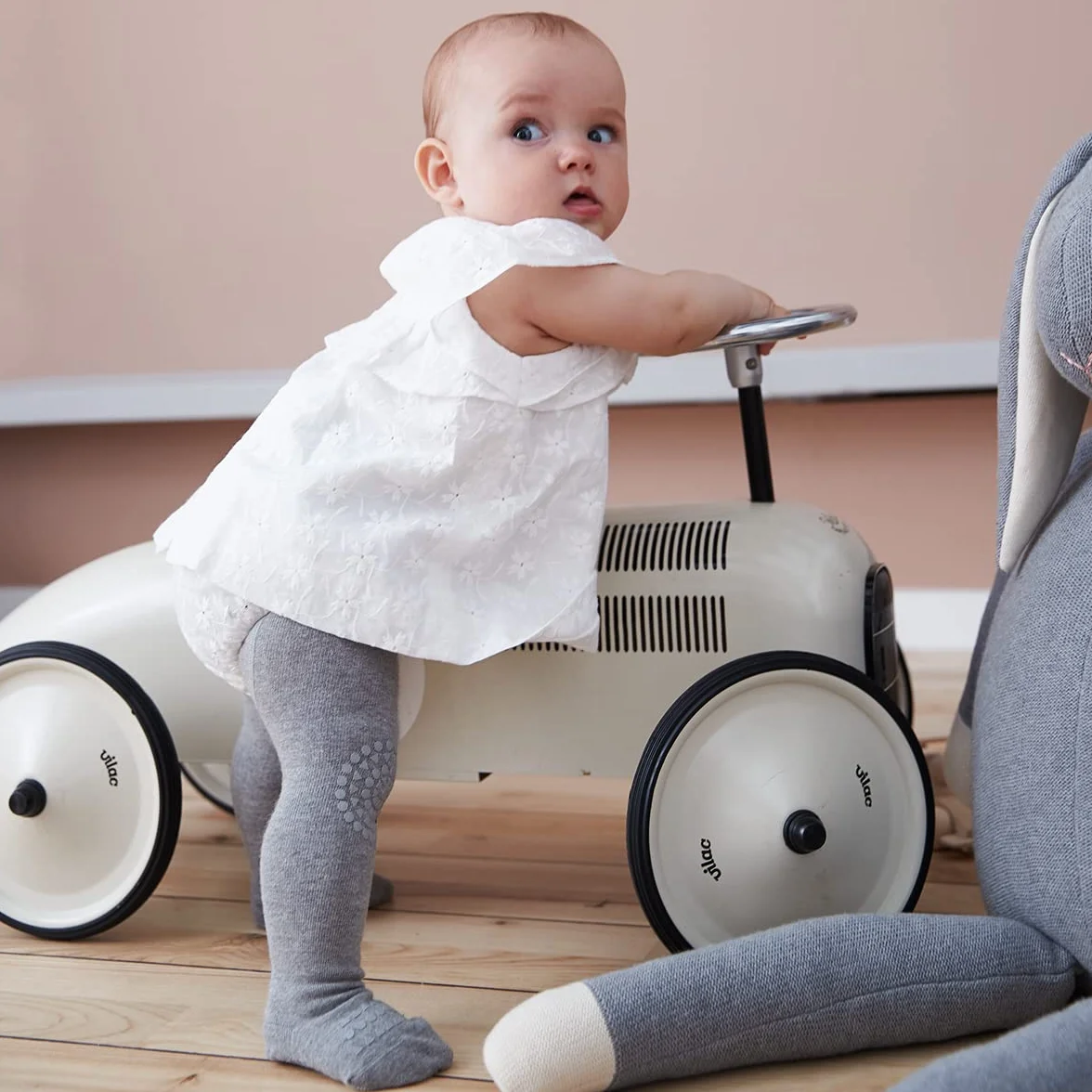 GoBabyGo Oryginalne antypoślizgowe rajstopy do raczkowania dla niemowląt | antypoślizgowe tworzywo ABS dla aktywnych dzieci w wieku raczkowym | stretch bawełniany | 6 – 12 m i 12 – 18 m | 11 kolorów