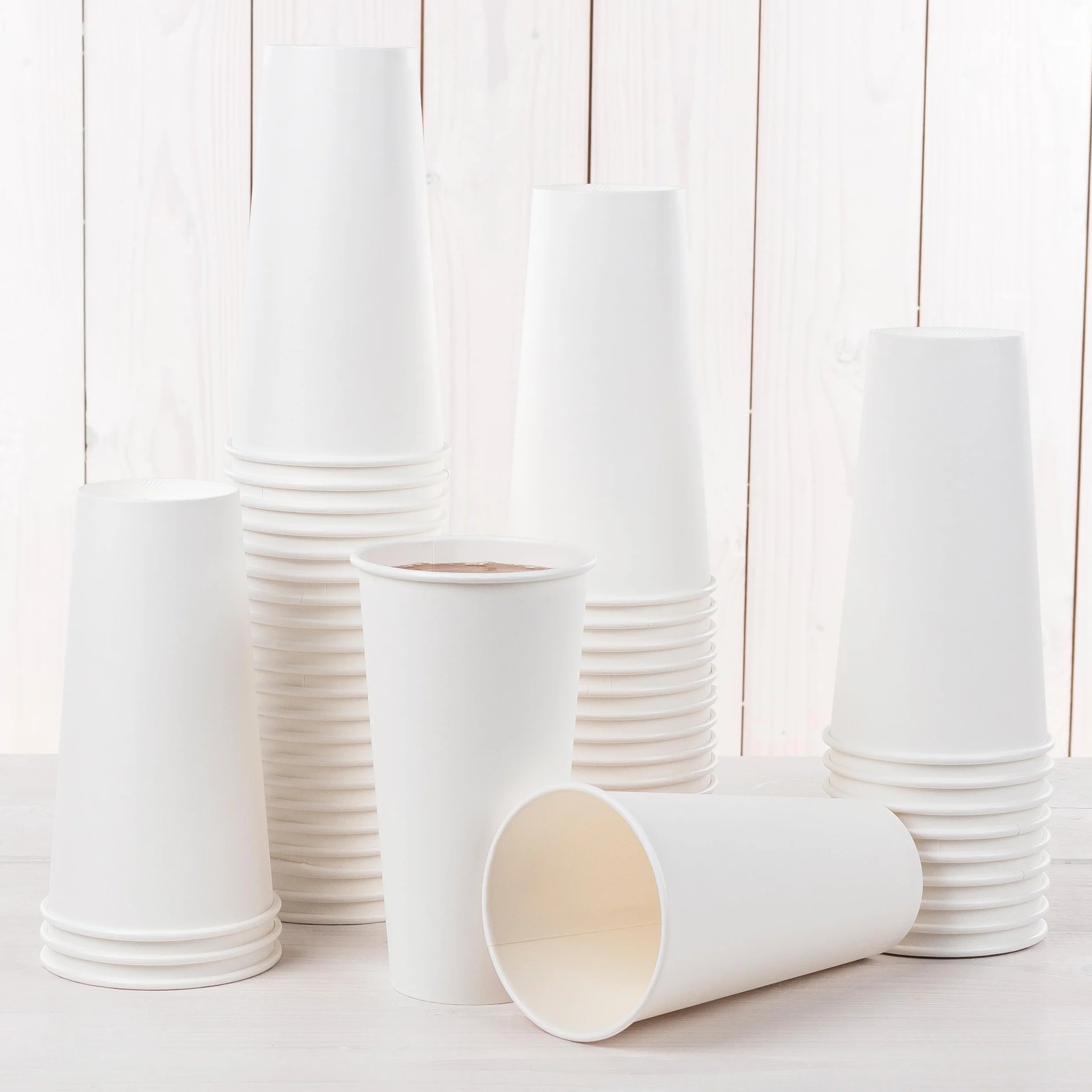Heku 50 papierowych kubków biały 0,5 l
