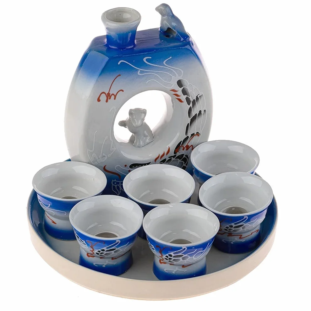 lachineuse - Zestaw sake z obnażoną kobietą – z 6 miseczkami, karafką i tacą – japońskie szklanki do sake – niegrzeczny chiński pomysł na prezent – tradycyjny zestaw z japońskiej porcelany – niebieski