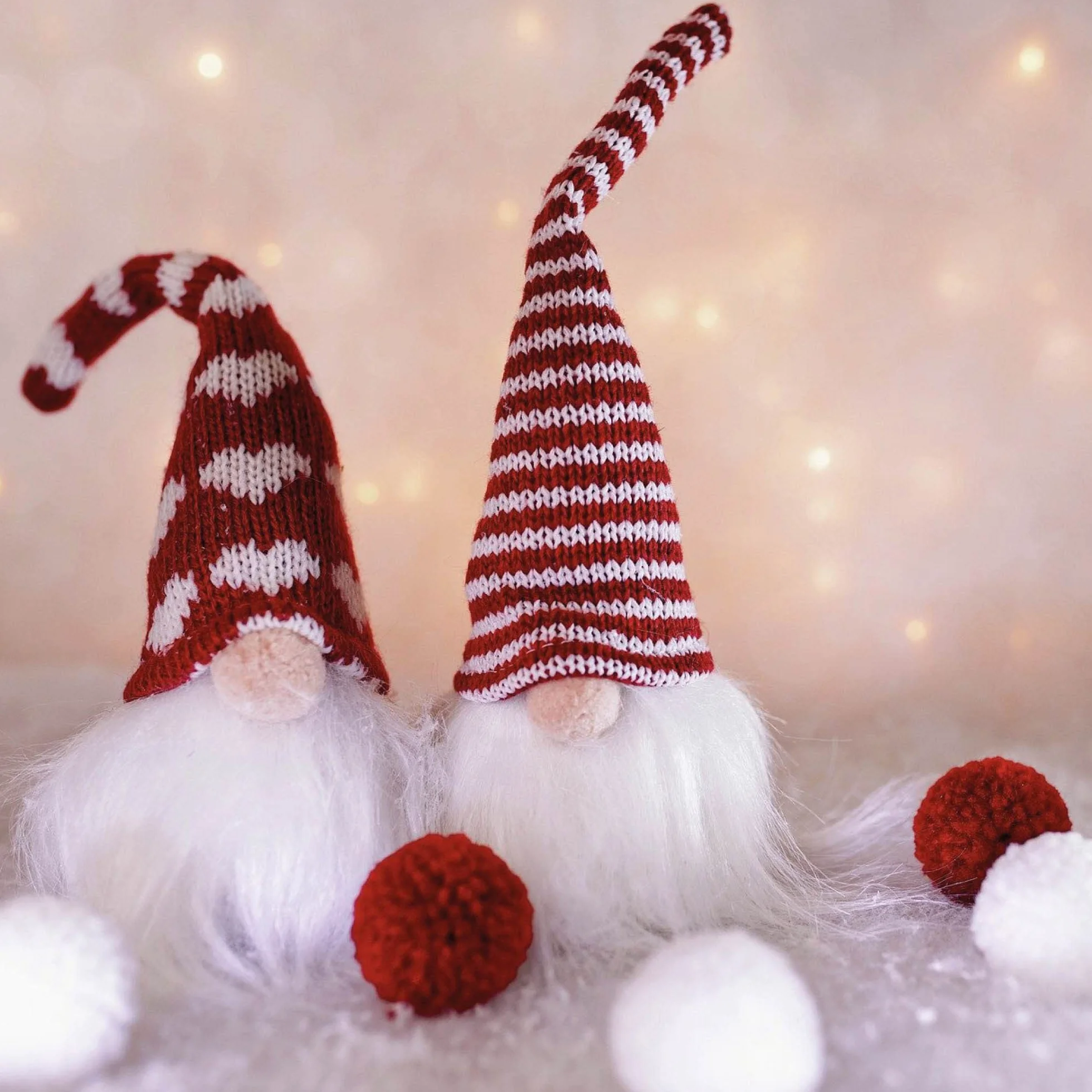 Bestlivings Sztuczne śnieżki (ok. 140 sztuk) śnieżka biała - Ø 4-5 cm - do majsterkowania, dekoracji zimowej, białe sztuczne śnieżki w zestawie, urodziny dziecka