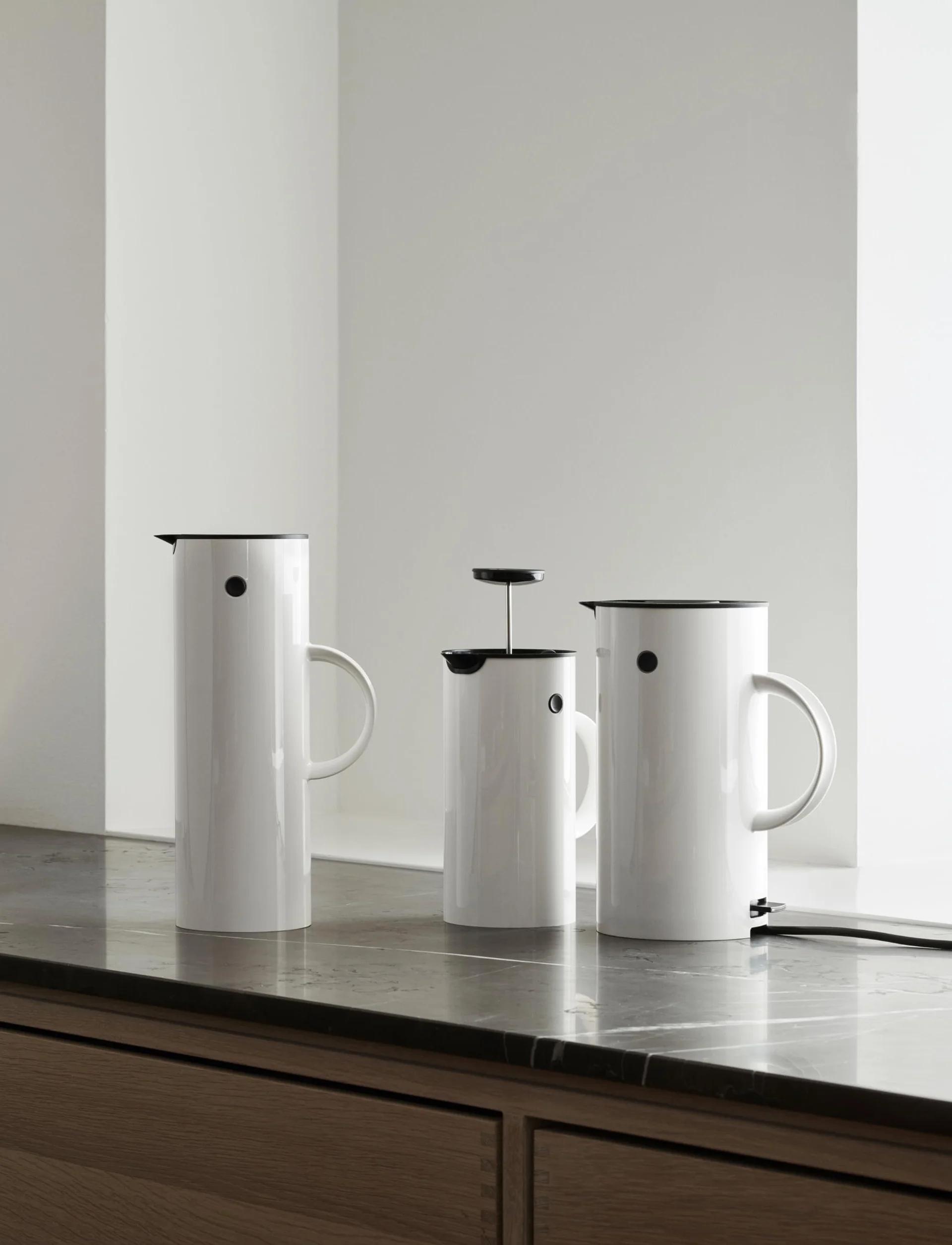Stelton EM77 Dzbanek próżniowy izolowany z podwójnymi ściankami, szklaną wkładką, do kawy i herbaty