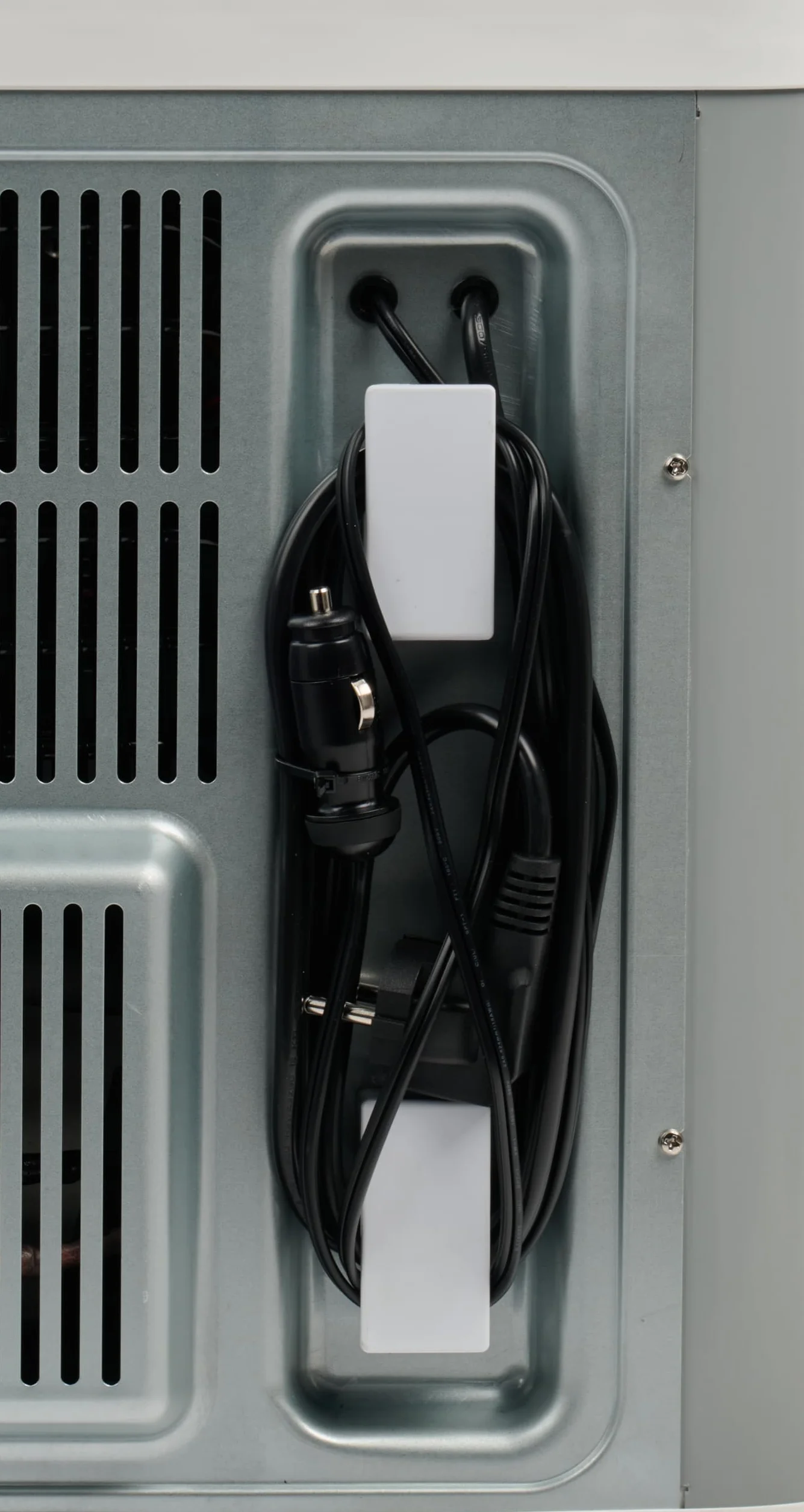 Igloo IH45 Hybrydowa lodówka podróżna z kompresorem, 45 l – 12 V i 230 V, mini lodówka do samochodu, na kemping, do przyczepy kempingowej i łodzi – elektryczna hybrydowa lodówka o dużej mocy