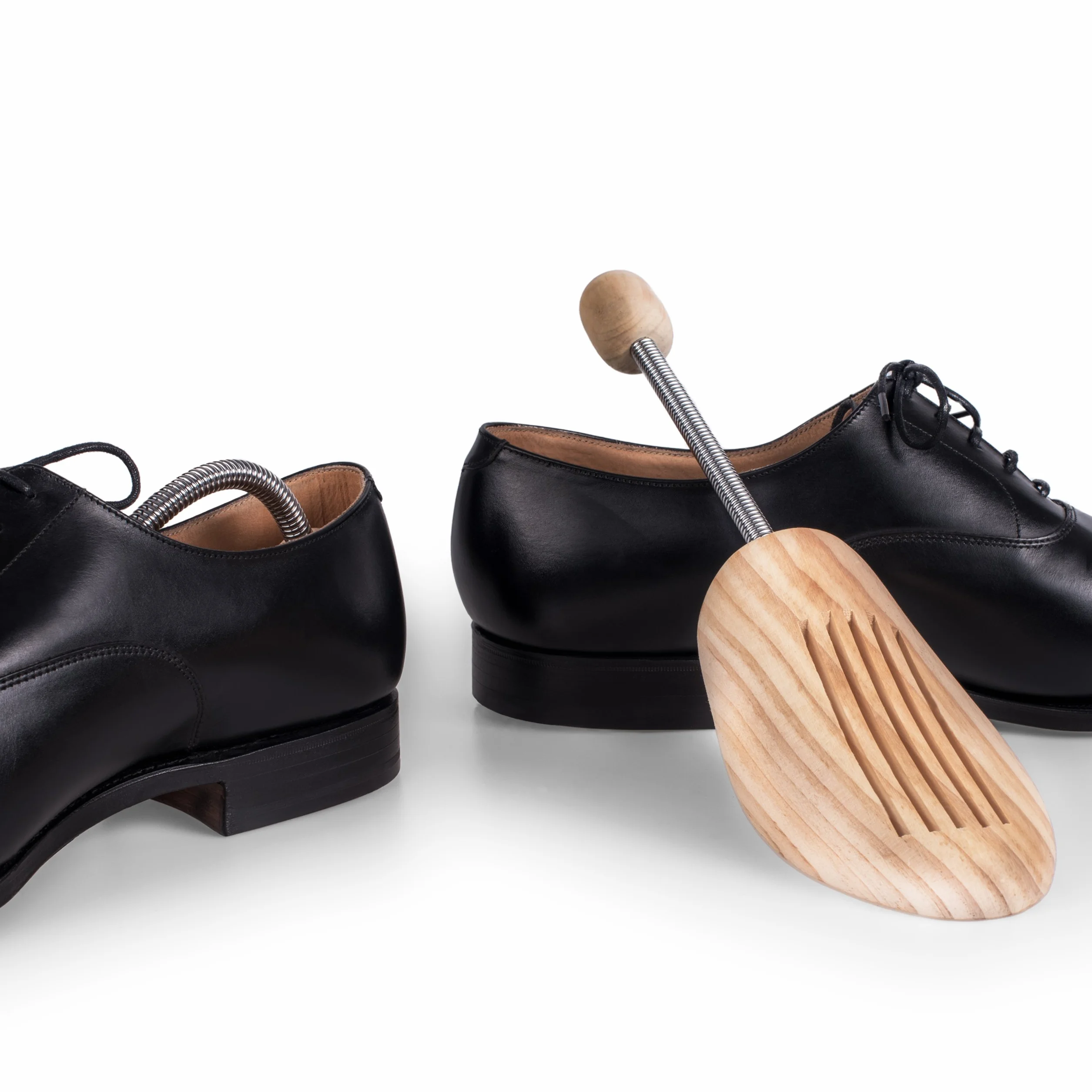 Blumtal® prawidła do butów kobiet i mężczyzn z litego drewna – ochrona przed zagnieceniami – rozciągacz sosnowy – także do sneakersów i butów – Parent