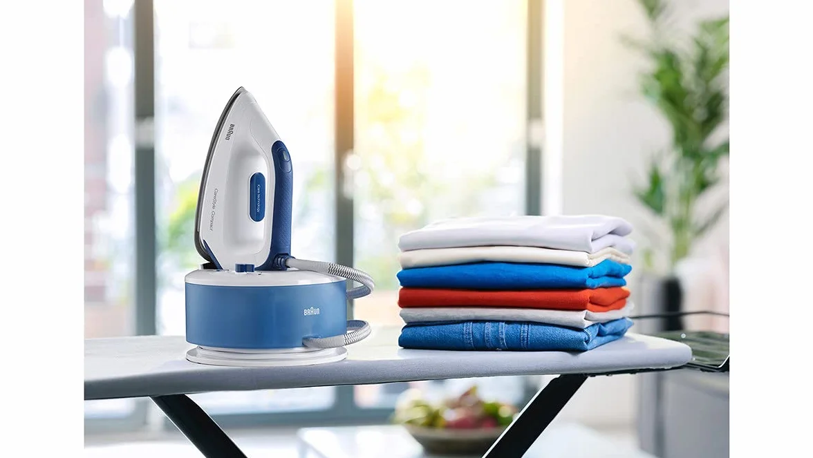 Braun IS2143BL CareStyle Compact Żelazko z Generatorem Pary, 2400 W, Niebieski