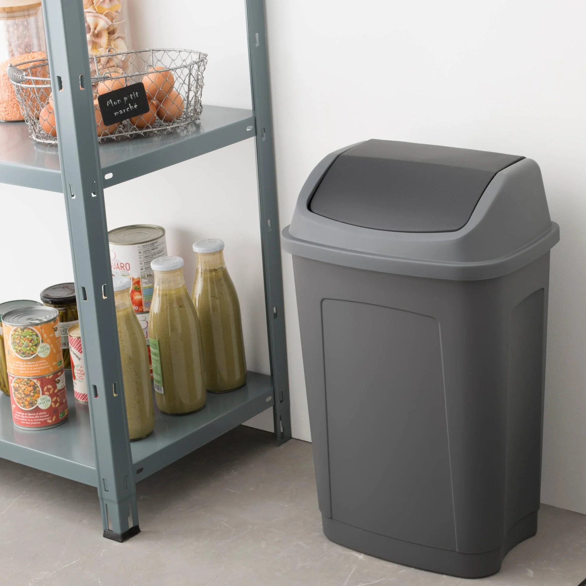 SUNDIS Swing kosz z pokrywką przechylaną prostokątny, szary i czarny, plastik z recyklingu, do kuchni, biura, pralni, warsztatu, łazienki, 25 l
