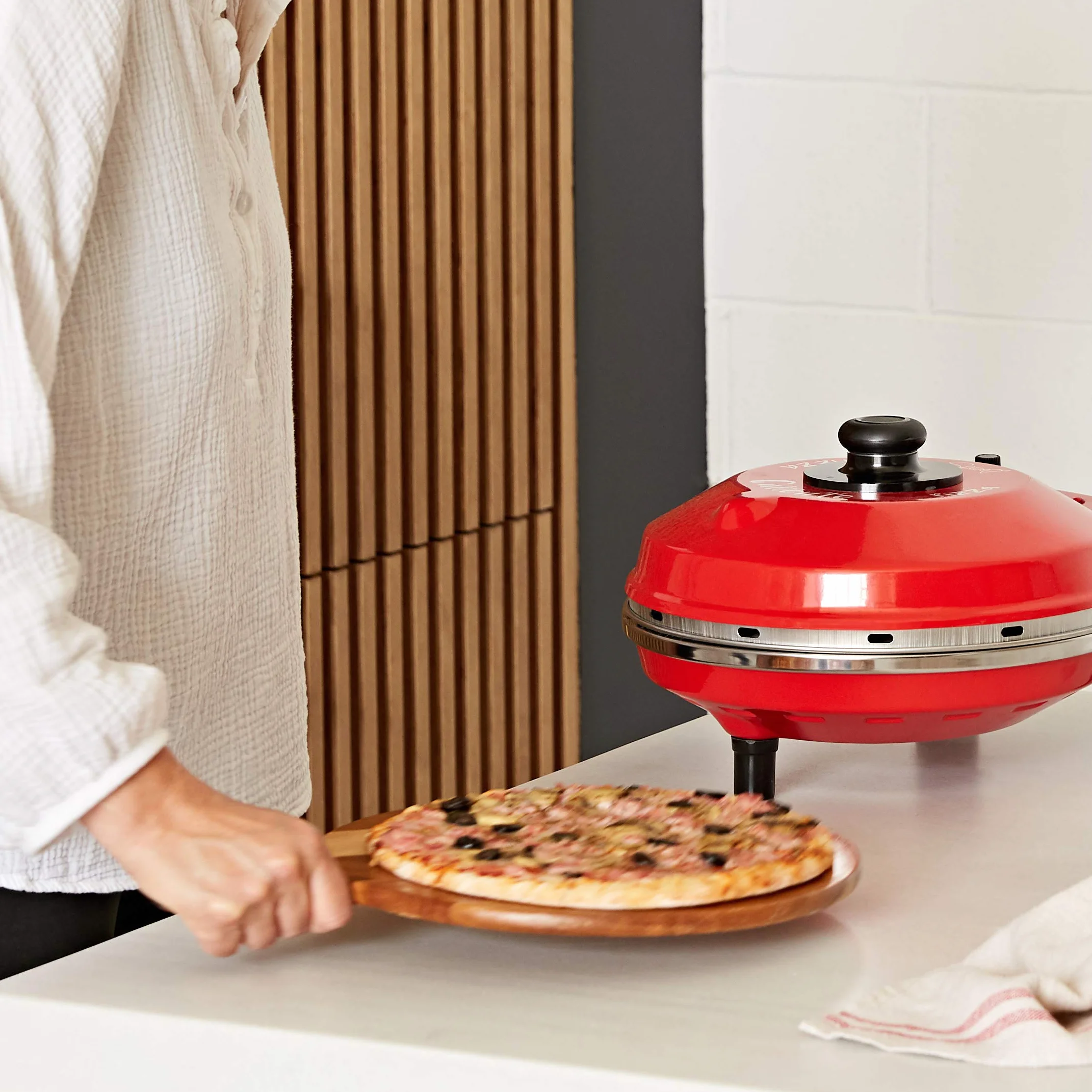 Spice - Piekarnik Pizza Caliente z kamieniem szamotowym 32 cm i oporem koła
