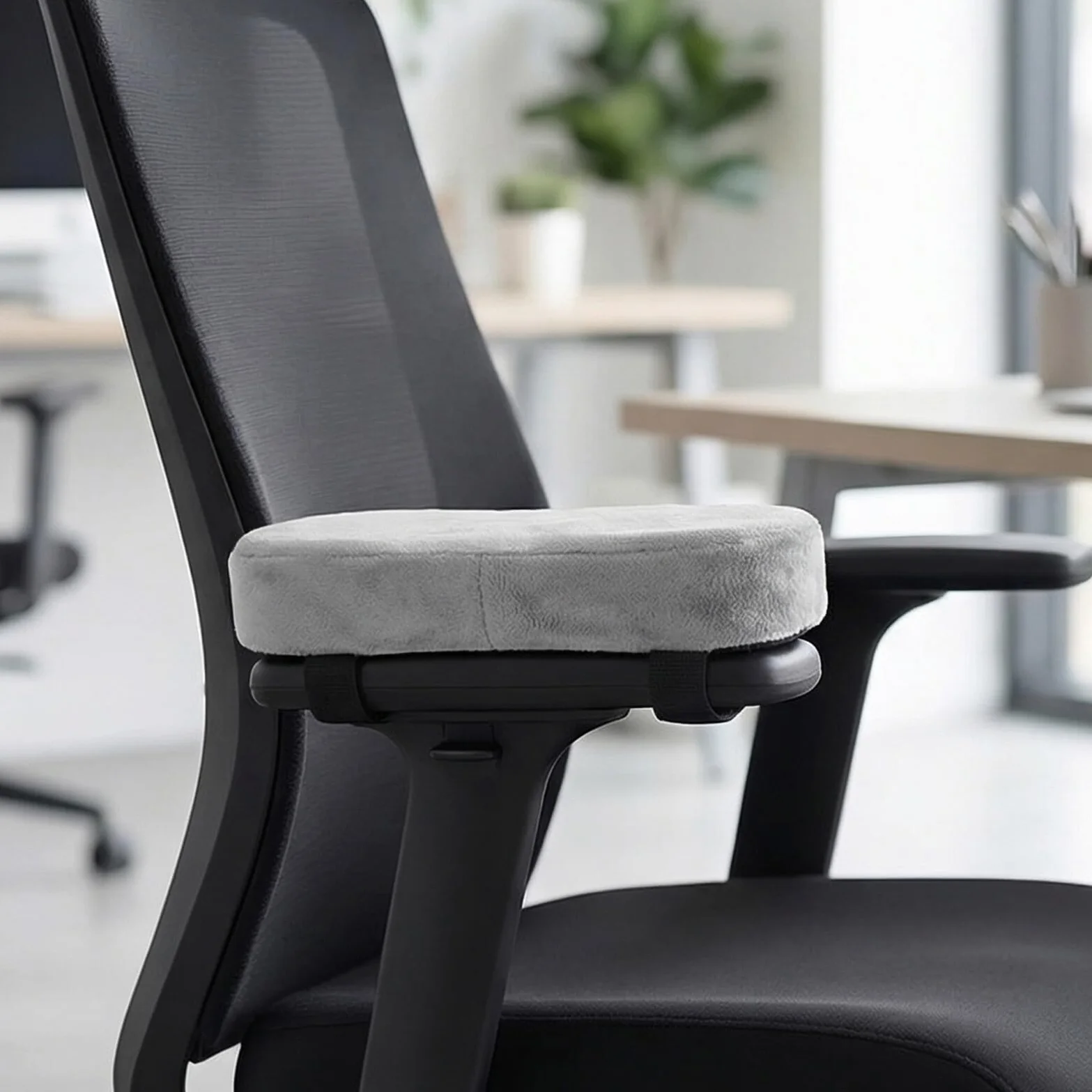 4 Sztuki Ergonomiczne Podkładki Podłokietników z Pianki Memory Miękkie Pokrowce Podłokietniki Fotela Biurowego i Gamingowego Antypoślizgowe Regulowane Łatwe Czyszczeniu Do Biura i