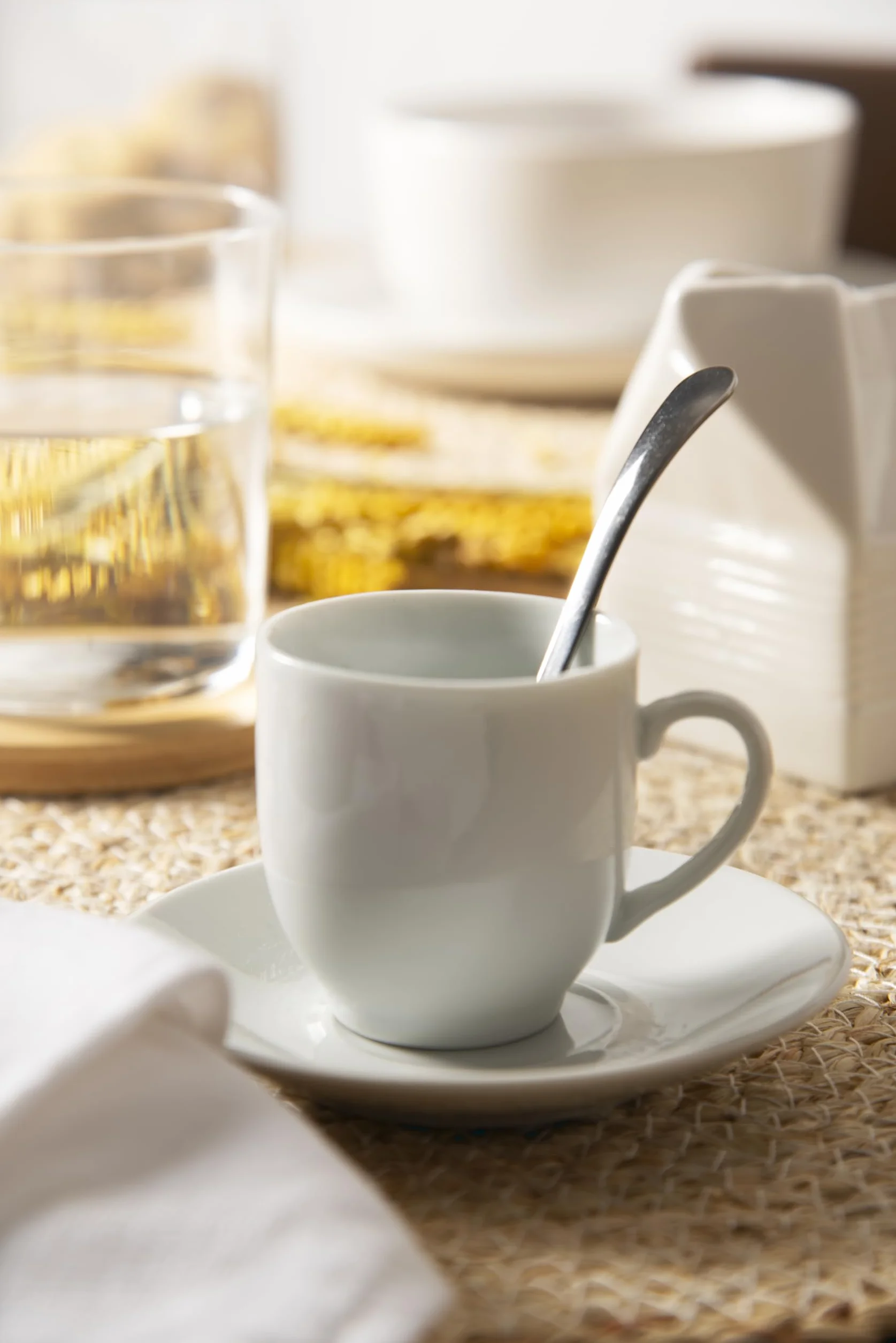 Excelsa Simple White zestaw 6 filiżanek do kawy ze spodkiem porcelanowy 100 ml