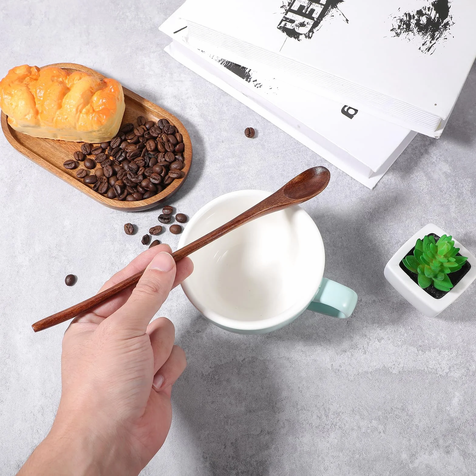 Długie drewniane łyżeczki do herbaty i kawy 19,8 cm Gjinxi