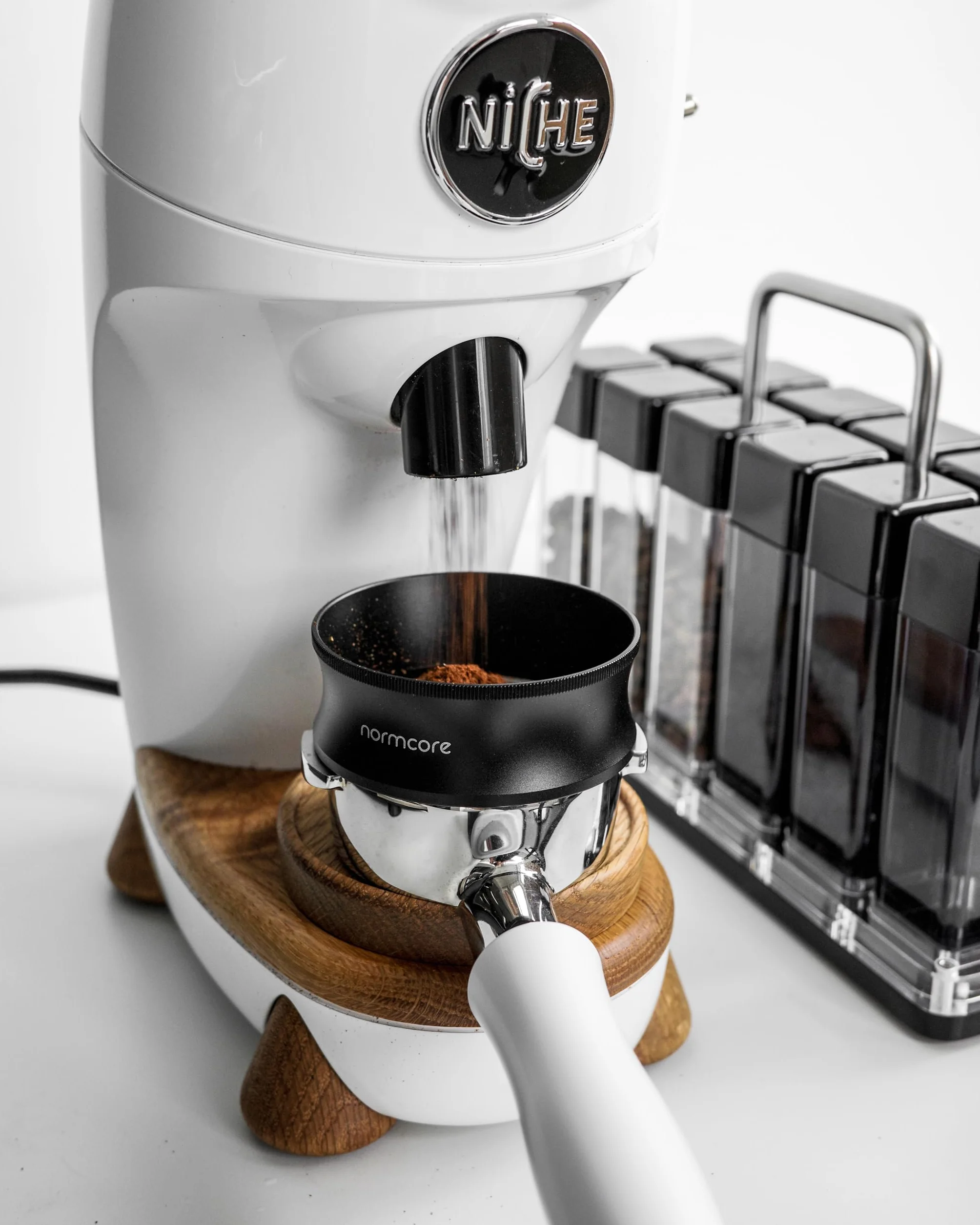 Normcore Magnetyczny lejek dozujący 58 mm V2 – pierścień dozujący do kawy espresso, 29 mm, anodowane aluminium z 9 magnesami neodymowymi, pasuje do portafiltra Breville 58 mm
