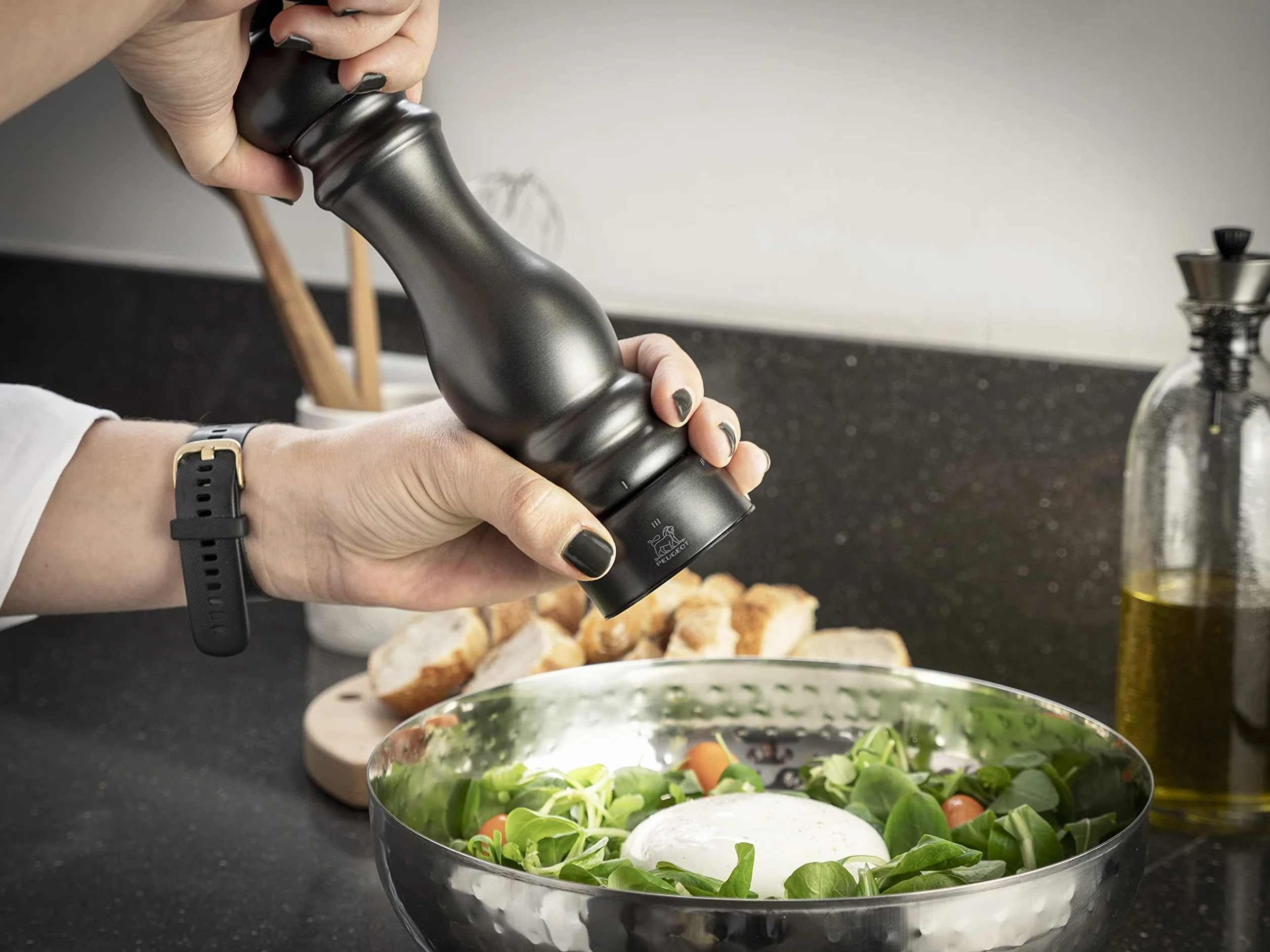 PEUGEOT Paris Chef u'Select młynek do soli 22 cm + sól kamienna w zestawie - wykonany ze stali nierdzewnej - 6 wstępnie zdefiniowanych ustawień mielenia - wyprodukowano we Francji - kolor węgla