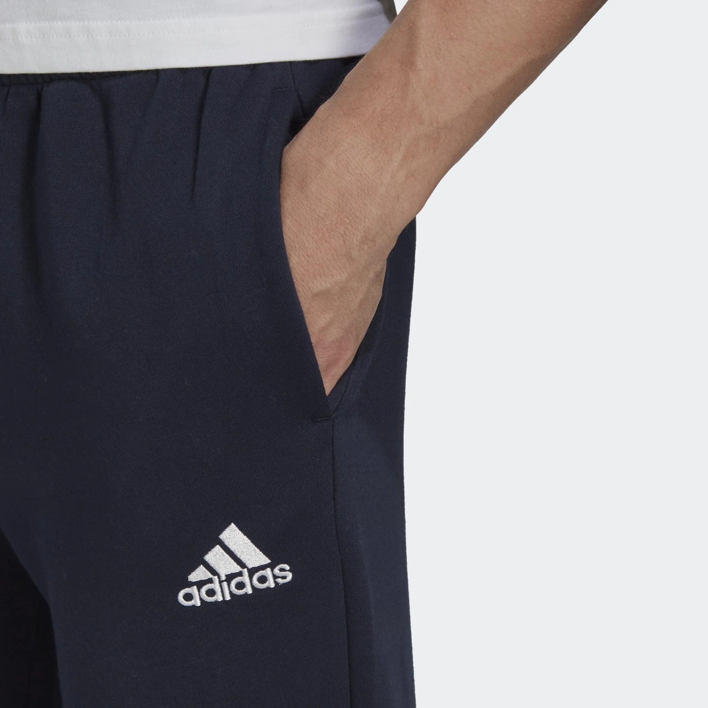 adidas Essentials Fleece Regular Tapered Pants - Spodnie Sportowe Mężczyźni