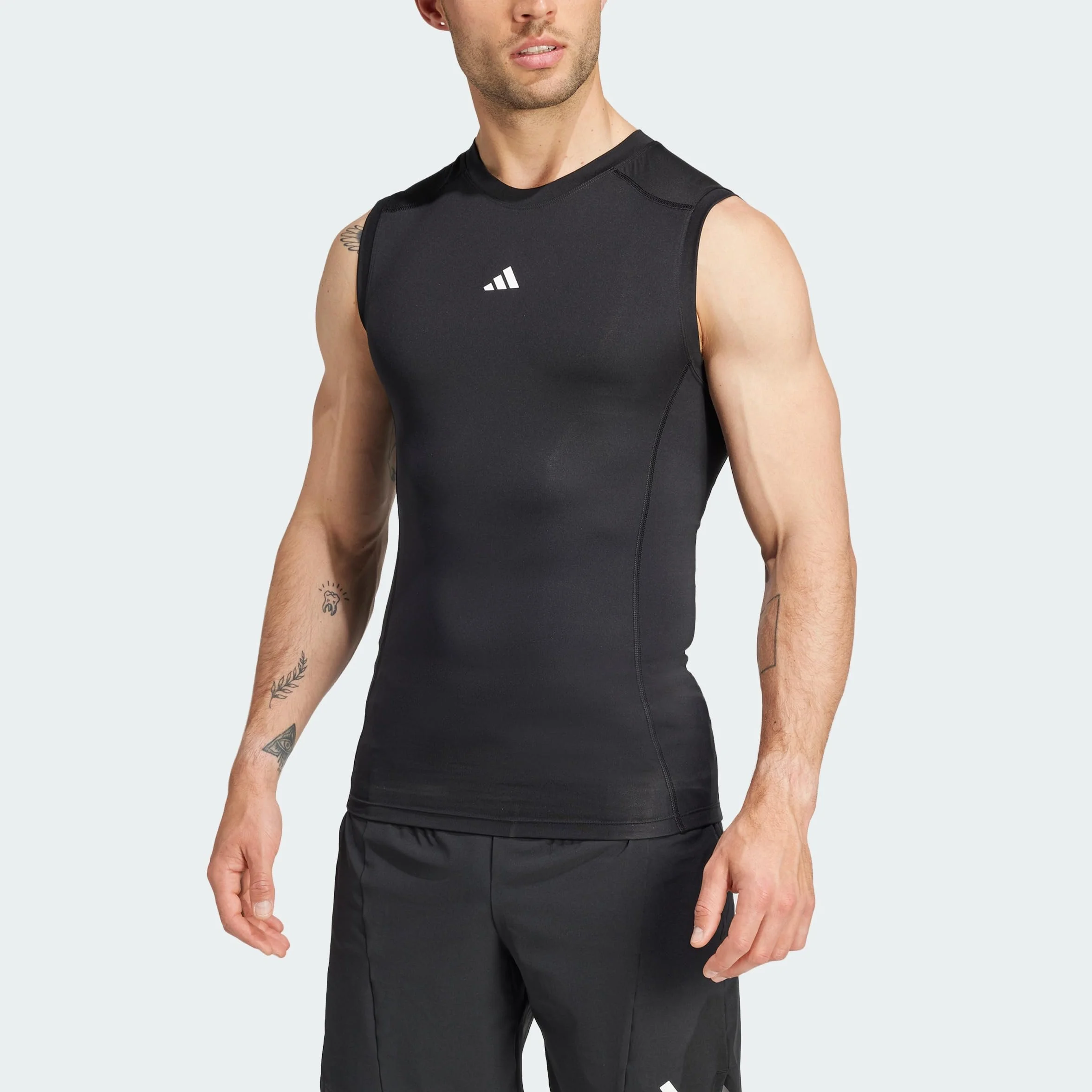 adidas Mężczyźni TECHFIT COMPRESSION TRAINING SLEEVELESS T-SHIRT, Black, L