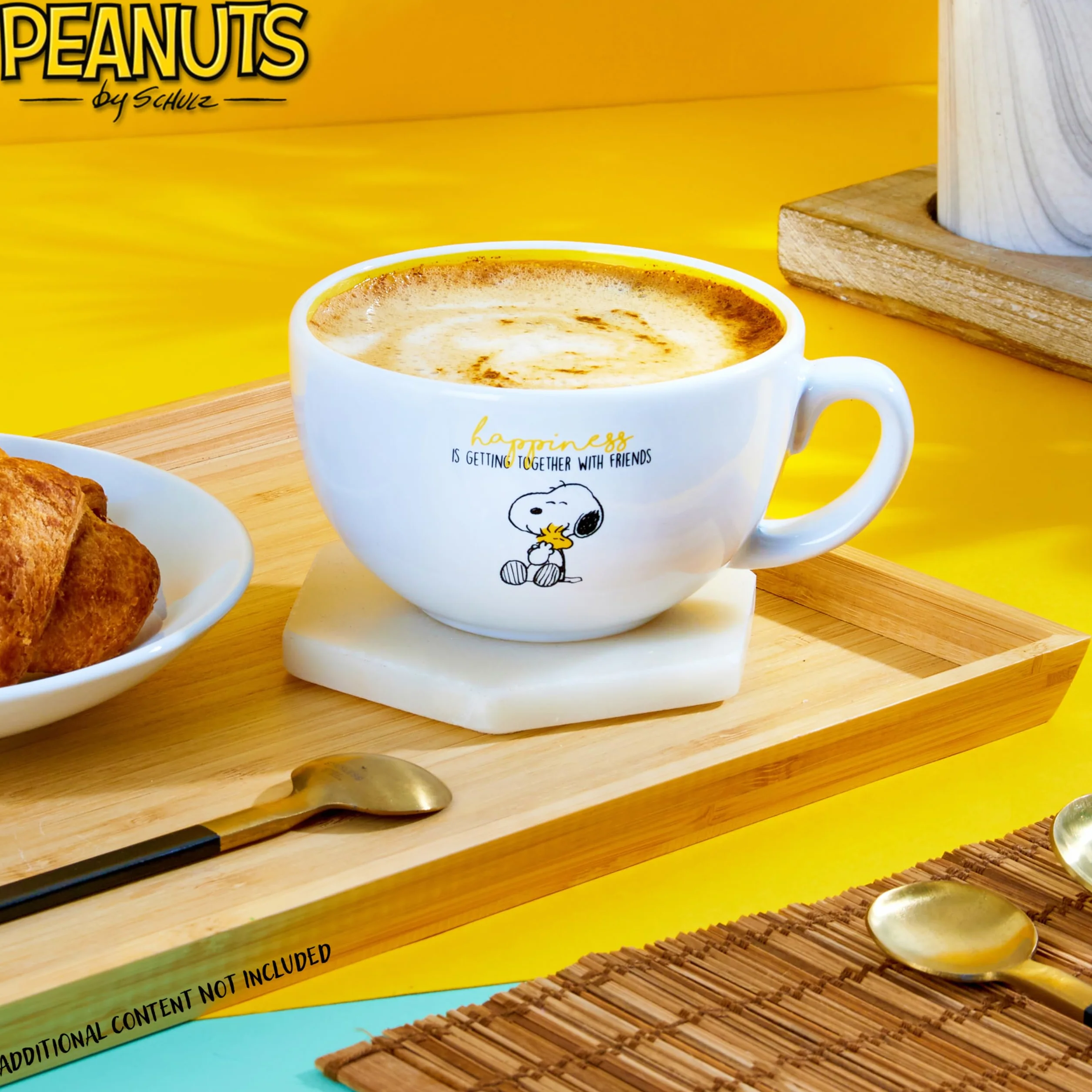 Peanuts Snoopy Ceramiczny kubek do kawy 340 ml biały żółty