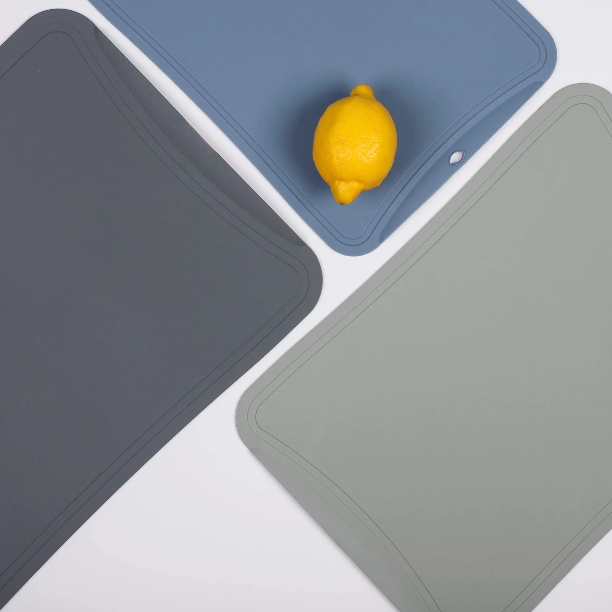 Blue Ginkgo Maty do cięcia TPU [zestaw 3 sztuk] – koreańskie elastyczne, przyjazne dla noża, trwałe deski do krojenia kuchenne (ciemnoszare, szare, niebieskie)